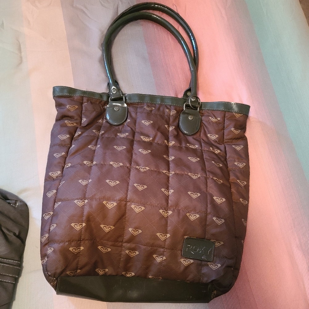 Roxy puffy shoulder bag